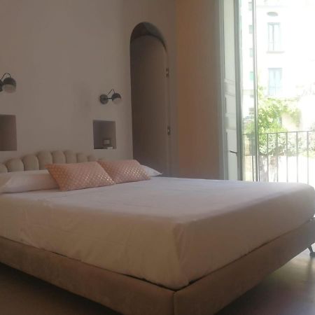 Luciani 33 Luxury Rooms Salerno Eksteriør bilde