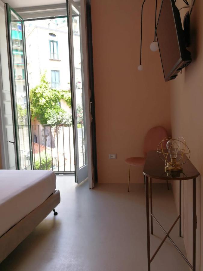 Luciani 33 Luxury Rooms Salerno Eksteriør bilde