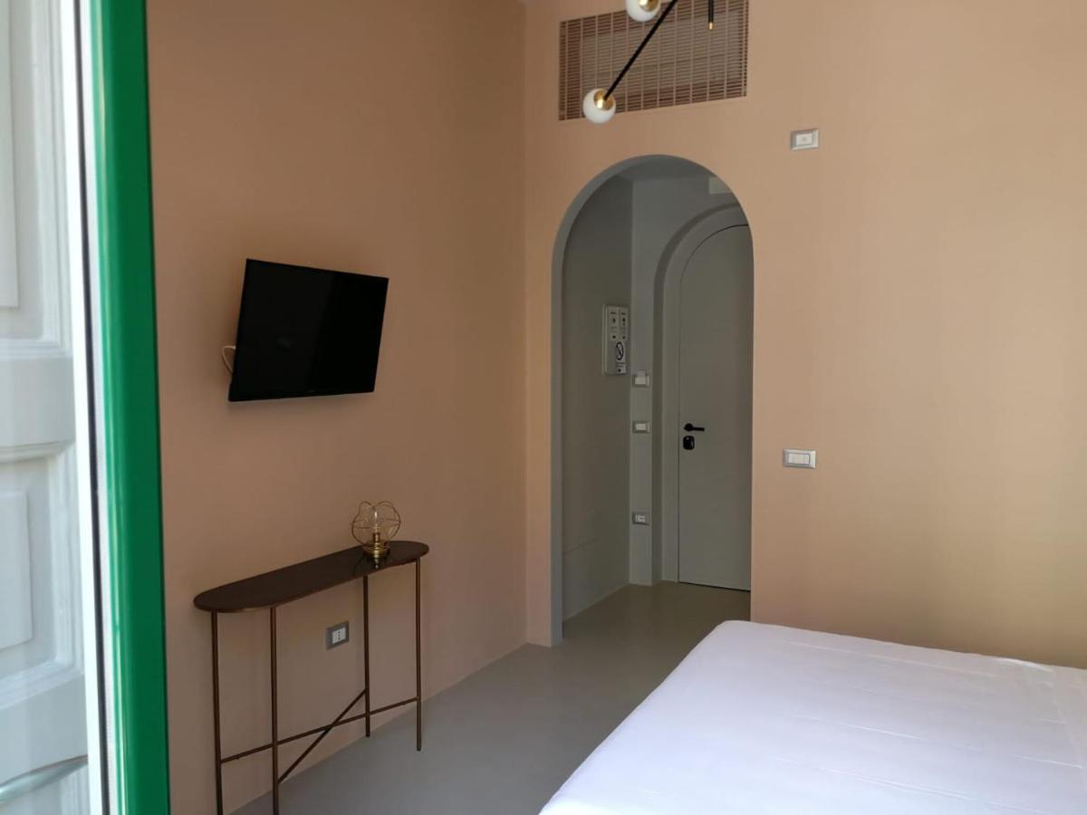 Luciani 33 Luxury Rooms Salerno Eksteriør bilde